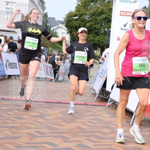 31.08.2025 - 21. Blankeneser Heldenlauf Strokosch-Dieckow http://msf.ph/oto/8667779 31.08.2025 11:15:01 Ziel 3535, 3534, 3586, 3661, 3610, 3270 meine-sportfotos.de