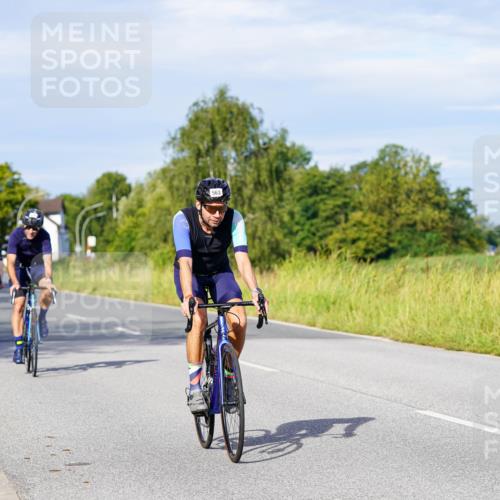 31.08.2025 - Elbe Triathlon Hamburg Michael Burmester http://msf.ph/oto/8667780 31.08.2025 09:43:55 Radfahren 377, 450, 563, 610, 634, 770 meine-sportfotos.de