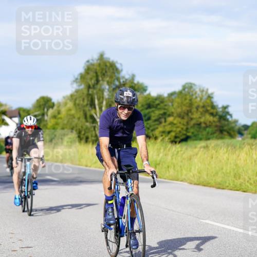 31.08.2025 - Elbe Triathlon Hamburg Michael Burmester http://msf.ph/oto/8667789 31.08.2025 09:43:57 Radfahren 281, 450, 562, 563, 610, 634, 770, 864 meine-sportfotos.de