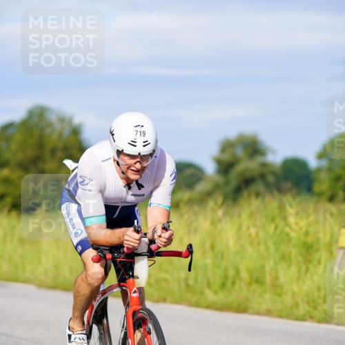 31.08.2025 - Elbe Triathlon Hamburg Michael Burmester http://msf.ph/oto/8667840 31.08.2025 09:44:21 Radfahren 719 meine-sportfotos.de