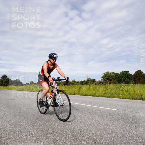31.08.2025 - Elbe Triathlon Hamburg Michael Burmester http://msf.ph/oto/8667857 31.08.2025 10:57:53 Radfahren 1358, 1401, 1420, 1438, 1441, 1447, 1493 meine-sportfotos.de