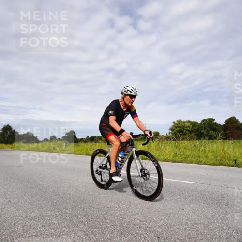31.08.2025 - Elbe Triathlon Hamburg Michael Burmester http://msf.ph/oto/8667871 31.08.2025 10:58:02 Radfahren 1329, 1351, 1356, 1420, 1441, 1495 meine-sportfotos.de