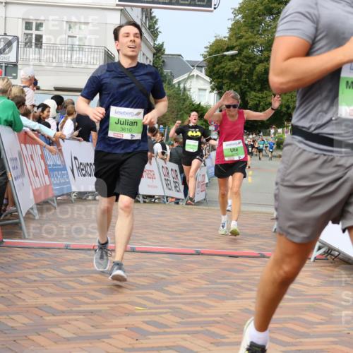 31.08.2025 - 21. Blankeneser Heldenlauf Strokosch-Dieckow http://msf.ph/oto/8667874 31.08.2025 11:14:58 Ziel 3479, 3535, 3534, 3586, 3661, 3610, 3336, 3270 meine-sportfotos.de