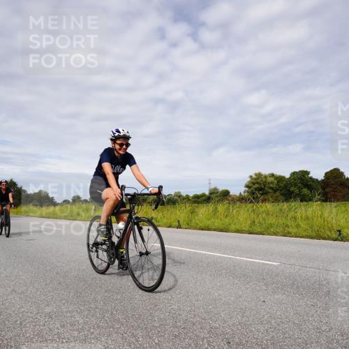 31.08.2025 - Elbe Triathlon Hamburg Michael Burmester http://msf.ph/oto/8667875 31.08.2025 10:58:05 Radfahren 1299, 1351, 1353, 1356, 1495, 1506, 1615 meine-sportfotos.de