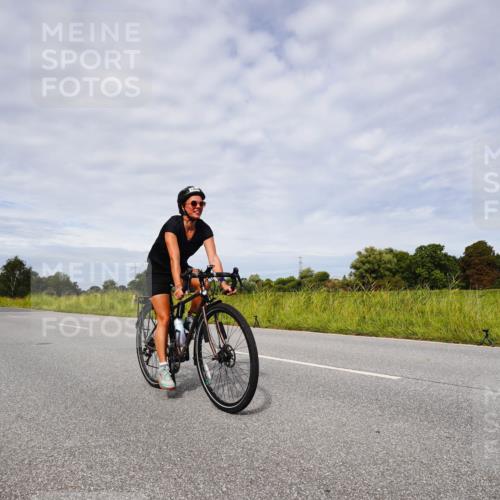 31.08.2025 - Elbe Triathlon Hamburg Michael Burmester http://msf.ph/oto/8667878 31.08.2025 10:58:06 Radfahren 1299, 1351, 1353, 1356, 1495, 1506, 1615 meine-sportfotos.de