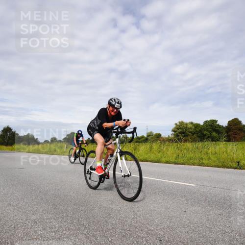 31.08.2025 - Elbe Triathlon Hamburg Michael Burmester http://msf.ph/oto/8667881 31.08.2025 10:58:12 Radfahren 1299, 1353, 1506, 1615 meine-sportfotos.de