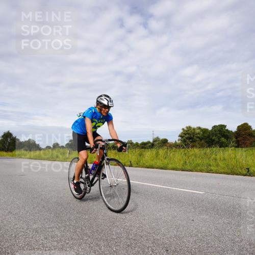 31.08.2025 - Elbe Triathlon Hamburg Michael Burmester http://msf.ph/oto/8667887 31.08.2025 10:58:27 Radfahren 1497, 1608 meine-sportfotos.de