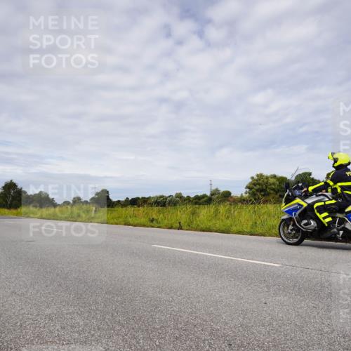 31.08.2025 - Elbe Triathlon Hamburg Michael Burmester http://msf.ph/oto/8667888 31.08.2025 10:58:31 Radfahren 1608 meine-sportfotos.de