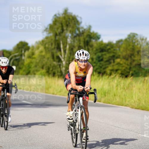 31.08.2025 - Elbe Triathlon Hamburg Michael Burmester http://msf.ph/oto/8667898 31.08.2025 09:44:50 Radfahren 259, 298, 357, 613, 617, 669, 737, 823, 869, 881 meine-sportfotos.de