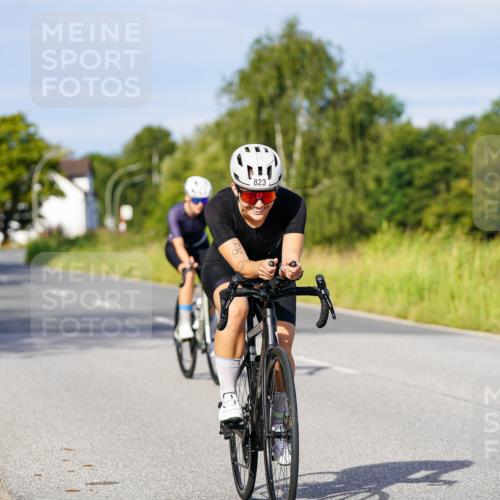 31.08.2025 - Elbe Triathlon Hamburg Michael Burmester http://msf.ph/oto/8667903 31.08.2025 09:44:51 Radfahren 259, 298, 357, 613, 617, 669, 737, 773, 823, 881 meine-sportfotos.de