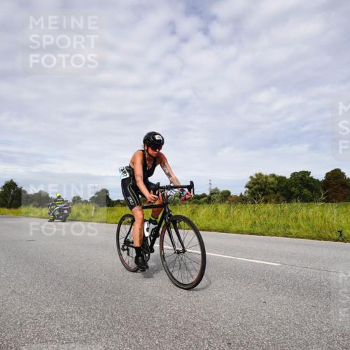 31.08.2025 - Elbe Triathlon Hamburg Michael Burmester http://msf.ph/oto/8667911 31.08.2025 10:59:00 Radfahren 1369, 1387 meine-sportfotos.de