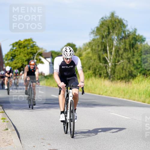 31.08.2025 - Elbe Triathlon Hamburg Michael Burmester http://msf.ph/oto/8667912 31.08.2025 09:44:54 Radfahren 292, 357, 527, 613, 617, 773, 823, 881 meine-sportfotos.de