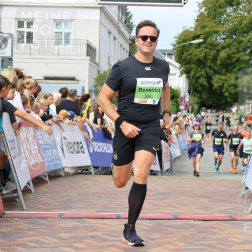 31.08.2025 - 21. Blankeneser Heldenlauf Strokosch-Dieckow http://msf.ph/oto/8667917 31.08.2025 10:56:59 Ziel 3419, 3385, 3117, 3157 meine-sportfotos.de