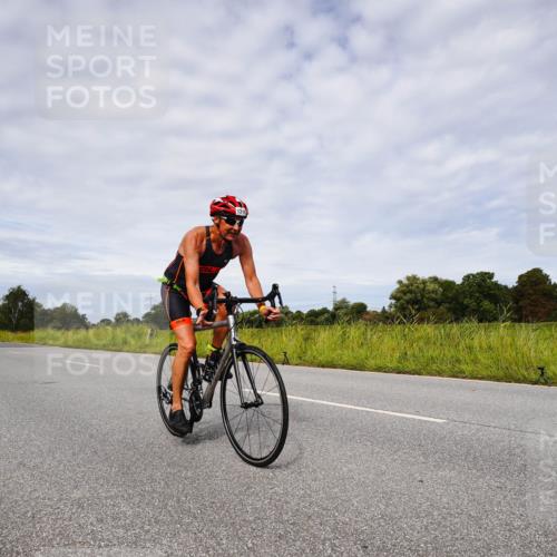 31.08.2025 - Elbe Triathlon Hamburg Michael Burmester http://msf.ph/oto/8667944 31.08.2025 10:59:49 Radfahren 1252, 1310, 1318, 1344, 1368 meine-sportfotos.de