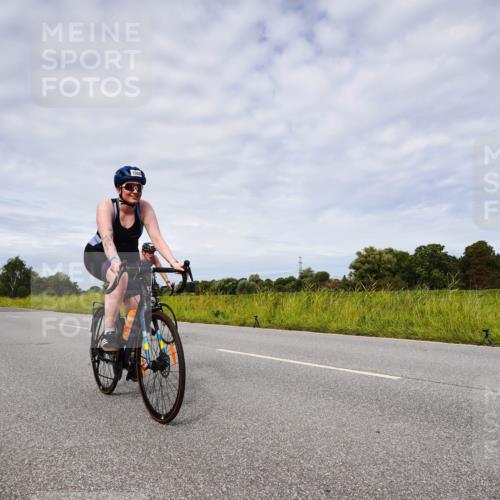 31.08.2025 - Elbe Triathlon Hamburg Michael Burmester http://msf.ph/oto/8667945 31.08.2025 10:59:55 Radfahren 1252, 1368, 1426 meine-sportfotos.de