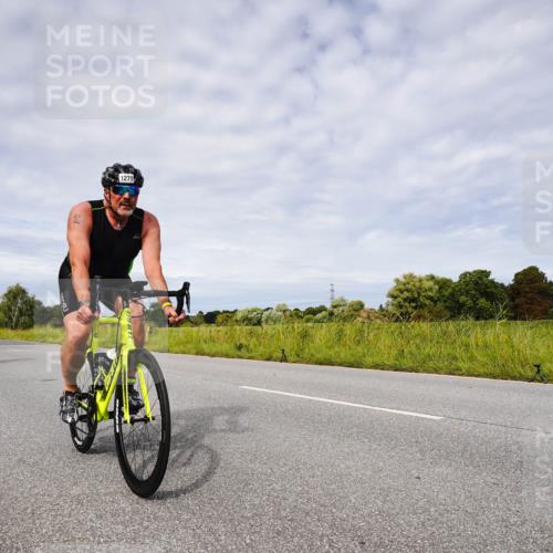 31.08.2025 - Elbe Triathlon Hamburg Michael Burmester http://msf.ph/oto/8667984 31.08.2025 11:00:40 Radfahren 1275, 1306, 1391 meine-sportfotos.de