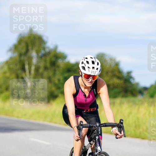 31.08.2025 - Elbe Triathlon Hamburg Michael Burmester http://msf.ph/oto/8667988 31.08.2025 09:45:13 Radfahren 427, 720, 804, 911 meine-sportfotos.de