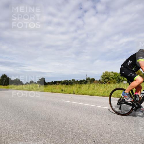 31.08.2025 - Elbe Triathlon Hamburg Michael Burmester http://msf.ph/oto/8667991 31.08.2025 11:00:58 Radfahren 1154, 1277, 1337 meine-sportfotos.de