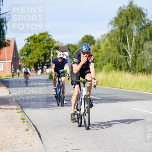 31.08.2025 - Elbe Triathlon Hamburg Michael Burmester http://msf.ph/oto/8667992 31.08.2025 09:45:14 Radfahren 427, 720, 804, 911 meine-sportfotos.de