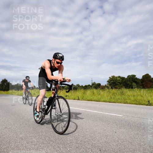 31.08.2025 - Elbe Triathlon Hamburg Michael Burmester http://msf.ph/oto/8667997 31.08.2025 11:01:10 Radfahren 1245, 1259, 1359, 1360, 1397, 1609, 1612 meine-sportfotos.de
