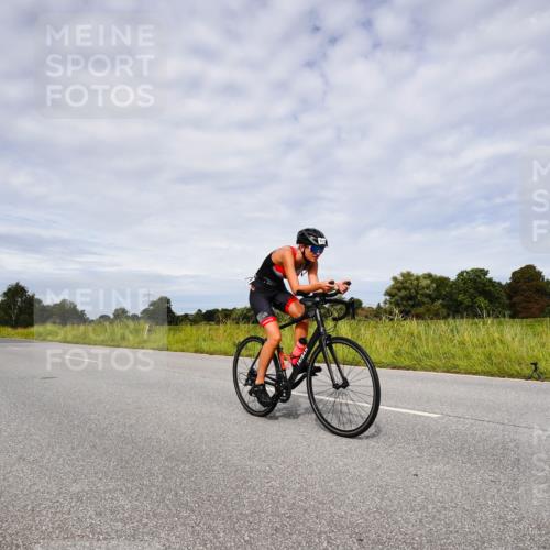 31.08.2025 - Elbe Triathlon Hamburg Michael Burmester http://msf.ph/oto/8668008 31.08.2025 11:01:18 Radfahren 1307, 1359, 1360, 1612 meine-sportfotos.de