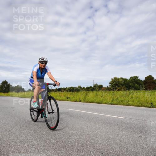 31.08.2025 - Elbe Triathlon Hamburg Michael Burmester http://msf.ph/oto/8668016 31.08.2025 11:01:36 Radfahren 1385, 1507 meine-sportfotos.de