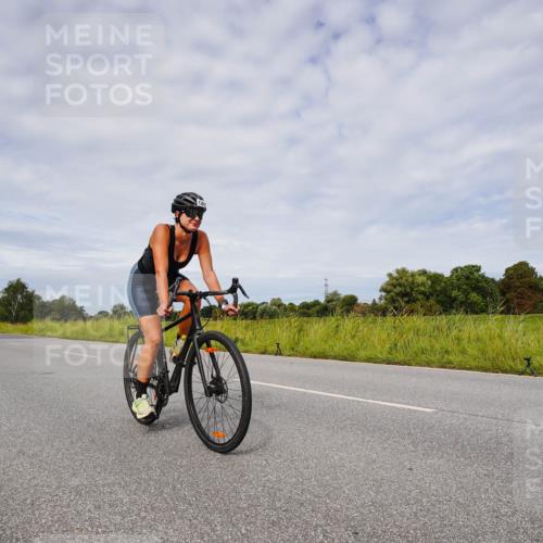 31.08.2025 - Elbe Triathlon Hamburg Michael Burmester http://msf.ph/oto/8668019 31.08.2025 11:01:41 Radfahren 1248, 1385 meine-sportfotos.de
