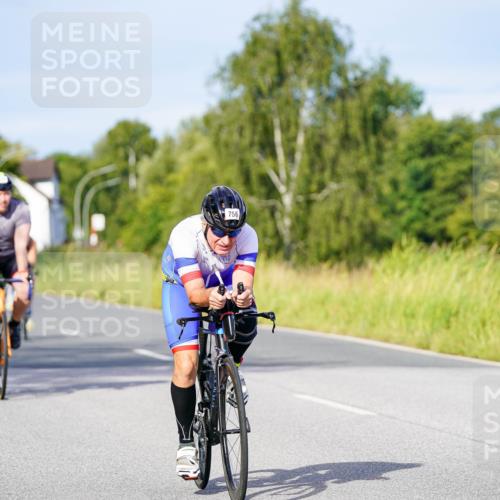 31.08.2025 - Elbe Triathlon Hamburg Michael Burmester http://msf.ph/oto/8668026 31.08.2025 09:45:28 Radfahren 393, 431, 489, 566, 664, 709, 756 meine-sportfotos.de