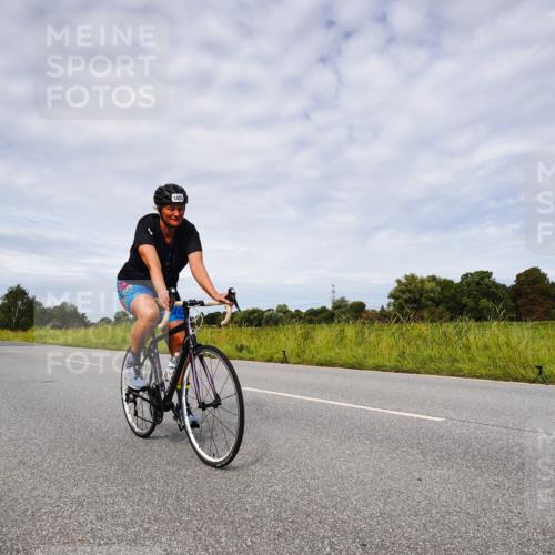 31.08.2025 - Elbe Triathlon Hamburg Michael Burmester http://msf.ph/oto/8668029 31.08.2025 11:01:51 Radfahren 1248, 1314, 1317, 1455 meine-sportfotos.de