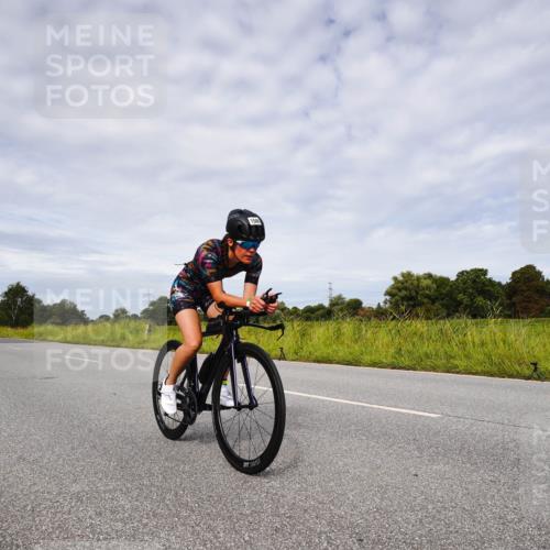 31.08.2025 - Elbe Triathlon Hamburg Michael Burmester http://msf.ph/oto/8668037 31.08.2025 11:01:59 Radfahren 1314, 1453, 1576, 1580, 1610 meine-sportfotos.de
