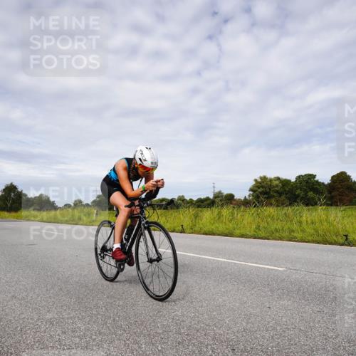 31.08.2025 - Elbe Triathlon Hamburg Michael Burmester http://msf.ph/oto/8668042 31.08.2025 11:02:05 Radfahren 1453, 1534, 1576, 1610 meine-sportfotos.de