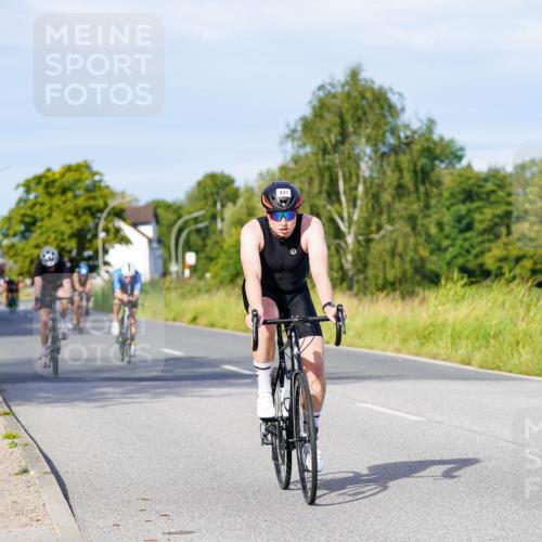 31.08.2025 - Elbe Triathlon Hamburg Michael Burmester http://msf.ph/oto/8668052 31.08.2025 09:45:32 Radfahren 393, 431, 566, 607, 660, 664, 708, 709 meine-sportfotos.de