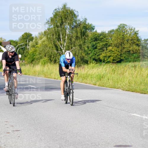 31.08.2025 - Elbe Triathlon Hamburg Michael Burmester http://msf.ph/oto/8668058 31.08.2025 09:45:33 Radfahren 392, 393, 431, 607, 660, 664, 700, 708, 709 meine-sportfotos.de