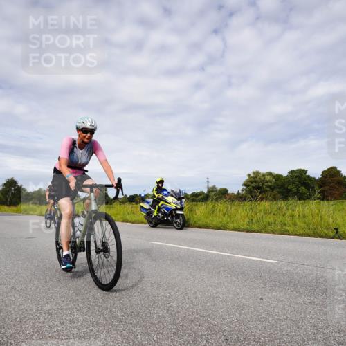 31.08.2025 - Elbe Triathlon Hamburg Michael Burmester http://msf.ph/oto/8668072 31.08.2025 11:02:59 Radfahren 1499, 1597 meine-sportfotos.de