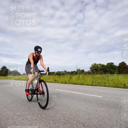 31.08.2025 - Elbe Triathlon Hamburg Michael Burmester http://msf.ph/oto/8668076 31.08.2025 11:03:09 Radfahren 1263, 1270, 1334, 1613 meine-sportfotos.de