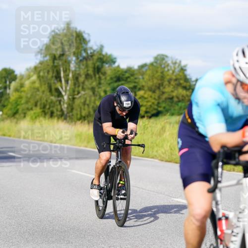 31.08.2025 - Elbe Triathlon Hamburg Michael Burmester http://msf.ph/oto/8668085 31.08.2025 09:45:38 Radfahren 392, 607, 633, 660, 700, 708, 786, 808, 826 meine-sportfotos.de