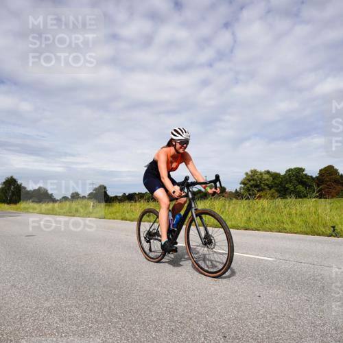 31.08.2025 - Elbe Triathlon Hamburg Michael Burmester http://msf.ph/oto/8668107 31.08.2025 11:03:55 Radfahren 1311, 1320, 1536 meine-sportfotos.de