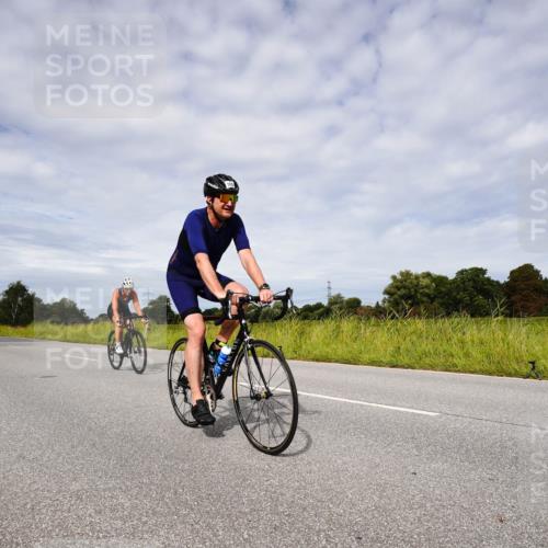 31.08.2025 - Elbe Triathlon Hamburg Michael Burmester http://msf.ph/oto/8668116 31.08.2025 11:04:09 Radfahren 782, 1267, 1316, 1571 meine-sportfotos.de