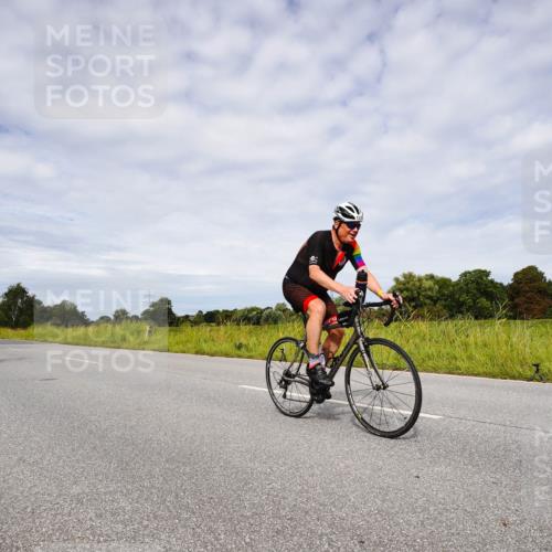 31.08.2025 - Elbe Triathlon Hamburg Michael Burmester http://msf.ph/oto/8668121 31.08.2025 11:04:14 Radfahren 782, 1302, 1316, 1339, 1553 meine-sportfotos.de