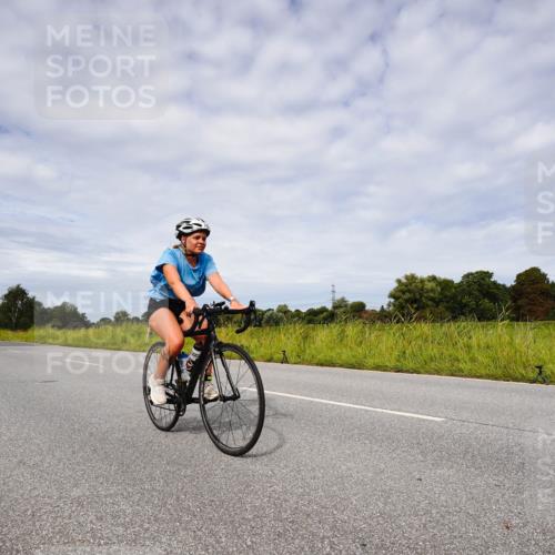 31.08.2025 - Elbe Triathlon Hamburg Michael Burmester http://msf.ph/oto/8668123 31.08.2025 11:04:15 Radfahren 782, 1302, 1316, 1339, 1553 meine-sportfotos.de