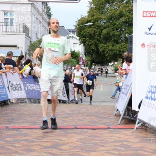 31.08.2025 - 21. Blankeneser Heldenlauf Strokosch-Dieckow http://msf.ph/oto/8668130 31.08.2025 10:56:38 Ziel 3378, 3399, 3704, 3394, 3086 meine-sportfotos.de