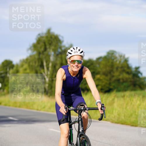 31.08.2025 - Elbe Triathlon Hamburg Michael Burmester http://msf.ph/oto/8668142 31.08.2025 09:45:51 Radfahren 305, 534, 588, 905, 930 meine-sportfotos.de