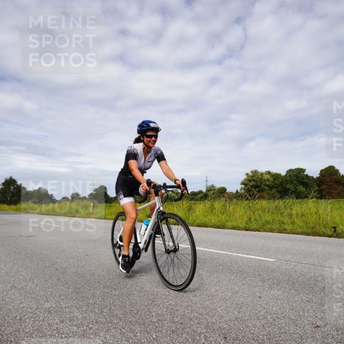 31.08.2025 - Elbe Triathlon Hamburg Michael Burmester http://msf.ph/oto/8668143 31.08.2025 11:04:44 Radfahren 1336, 1510, 1545, 1546 meine-sportfotos.de