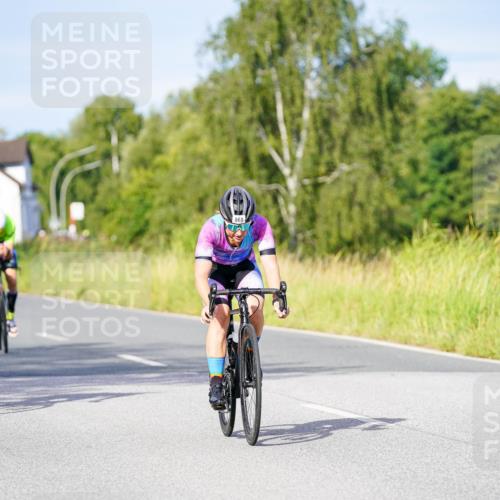31.08.2025 - Elbe Triathlon Hamburg Michael Burmester http://msf.ph/oto/8668155 31.08.2025 09:46:00 Radfahren 464, 466, 712, 868, 906 meine-sportfotos.de