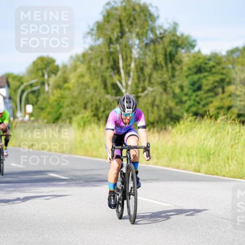 31.08.2025 - Elbe Triathlon Hamburg Michael Burmester http://msf.ph/oto/8668157 31.08.2025 09:46:00 Radfahren 464, 466, 712, 868, 906 meine-sportfotos.de