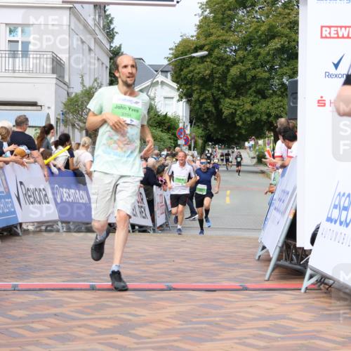31.08.2025 - 21. Blankeneser Heldenlauf Strokosch-Dieckow http://msf.ph/oto/8668160 31.08.2025 10:56:38 Ziel 3378, 3399, 3704, 3394, 3086 meine-sportfotos.de