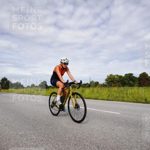 31.08.2025 - Elbe Triathlon Hamburg Michael Burmester http://msf.ph/oto/8668165 31.08.2025 11:05:16 Radfahren 1418, 1446, 1488, 1527, 1573, 1587, 1595 meine-sportfotos.de