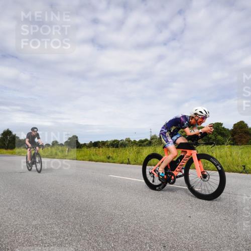 31.08.2025 - Elbe Triathlon Hamburg Michael Burmester http://msf.ph/oto/8668173 31.08.2025 11:05:21 Radfahren 1418, 1446, 1488, 1527, 1532, 1573, 1581 meine-sportfotos.de