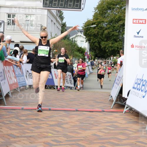 31.08.2025 - 21. Blankeneser Heldenlauf Strokosch-Dieckow http://msf.ph/oto/8668196 31.08.2025 11:14:48 Ziel 3479, 3445, 3093, 3336 meine-sportfotos.de