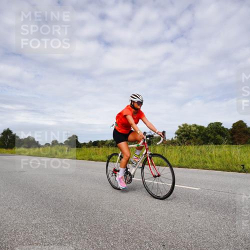 31.08.2025 - Elbe Triathlon Hamburg Michael Burmester http://msf.ph/oto/8668199 31.08.2025 11:06:18 Radfahren 1364, 1516, 1559 meine-sportfotos.de
